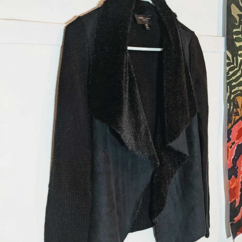 Romeo & Juliet Couture stylish draping